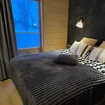 Mehtaeherran Maja With A Saana Fell View Chalet *