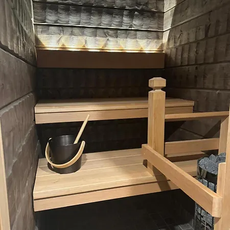 Mehtaeherran Maja With A Saana Fell View *