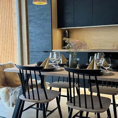 Alpstuga Mehtaeherran Maja With A Saana Fell View