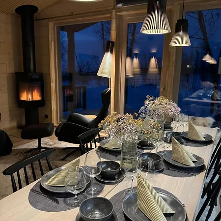 Chalet Mehtaeherran Maja With A Saana Fell View Kilpisjärvi