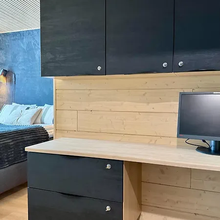 Mehtaeherran Maja With A Saana Fell View